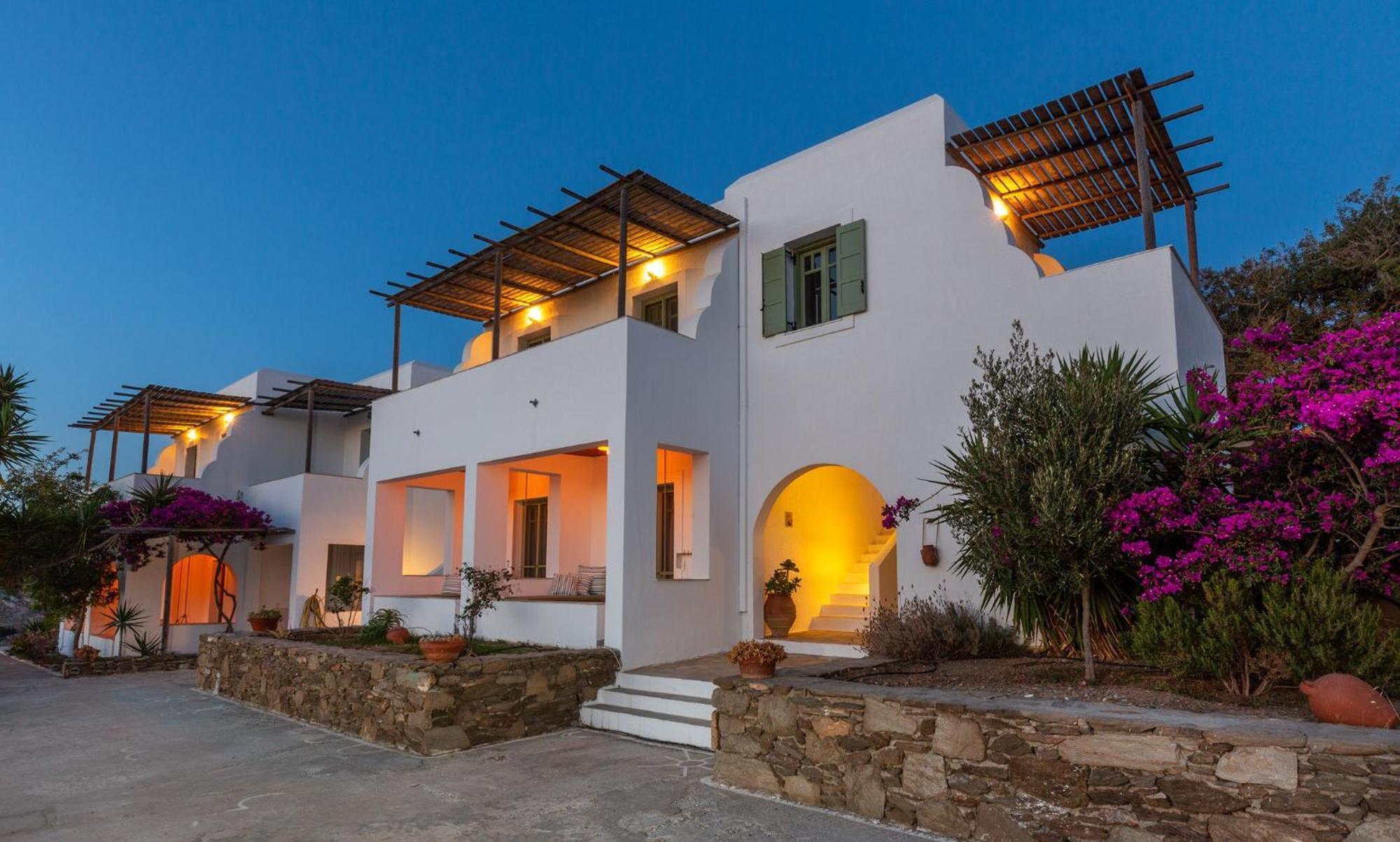 Ailouros Summer Hotel Schoinoussa Bagian luar foto