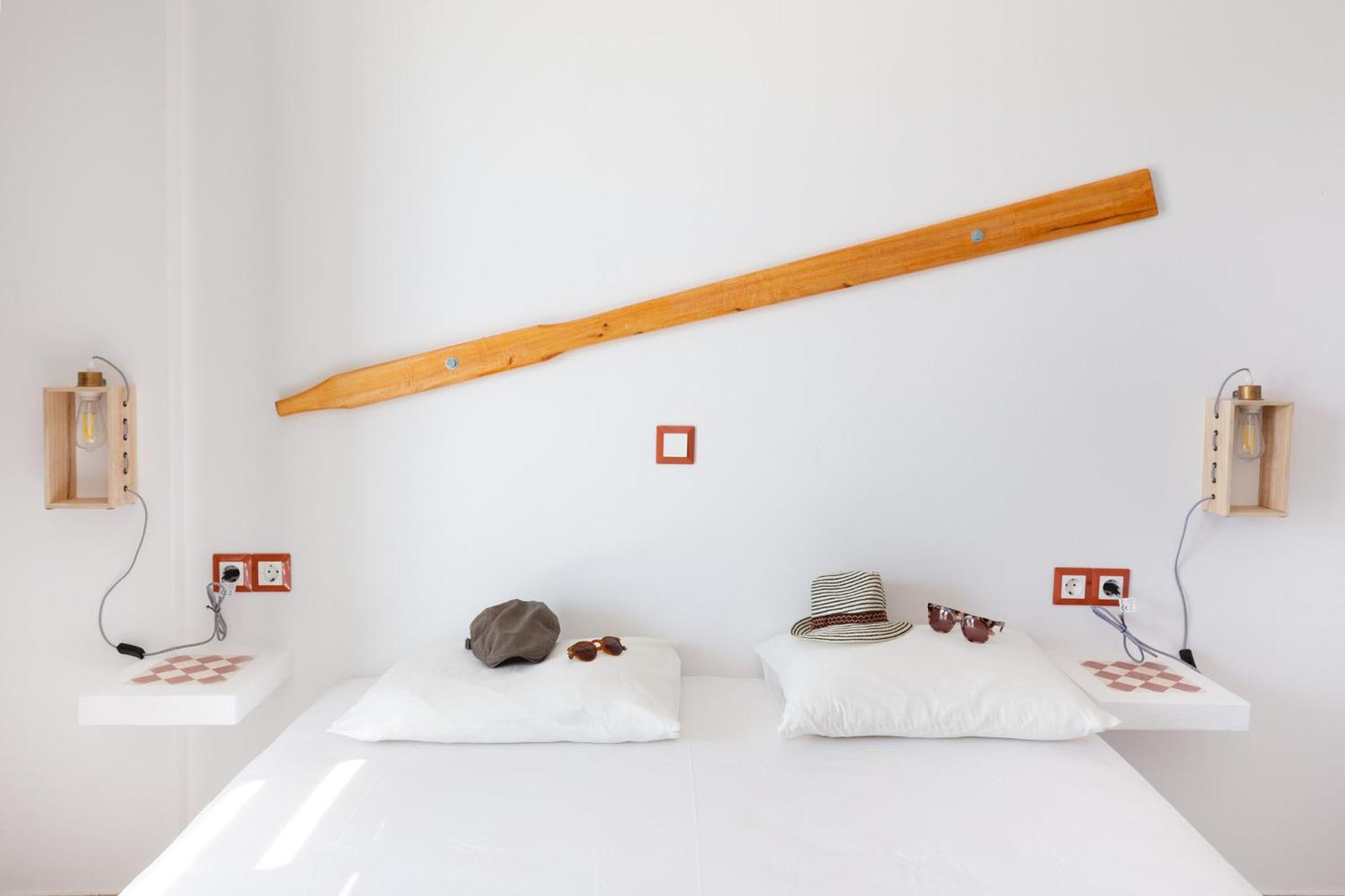 Ailouros Summer Hotel Schoinoussa Bagian luar foto